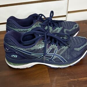 Asics Nimbus 20 Navy and Teal Athletic Sneakers